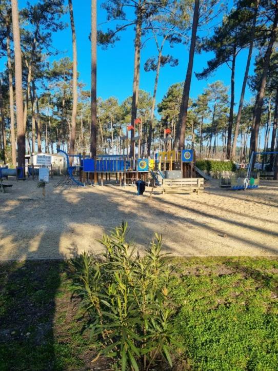 Mobil-Home Les Dunes De Contis Сен-Жюльен-ан-Борн Экстерьер фото